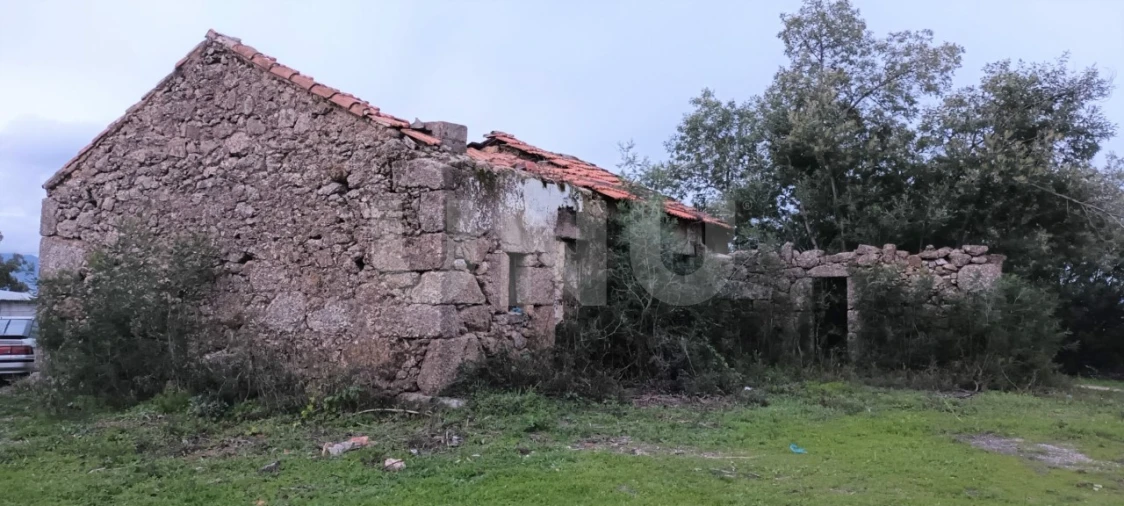 Quinta T1 para Venda em Ferro Foto 1