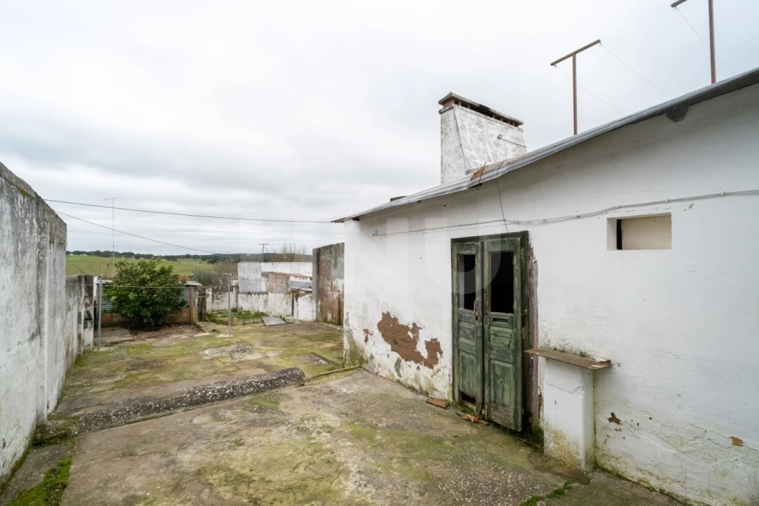 Moradia T3 para Venda em São Bento do Mato Foto 16