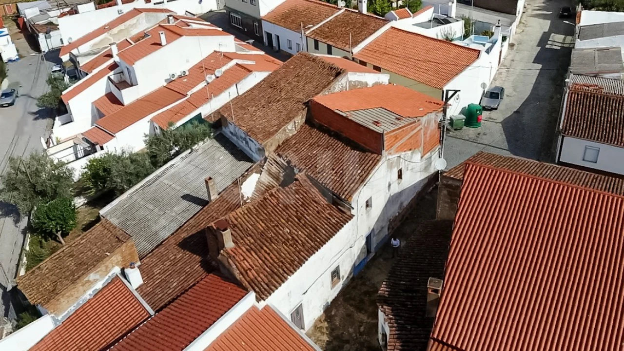 Moradia T2 para Venda em Corval Foto 12