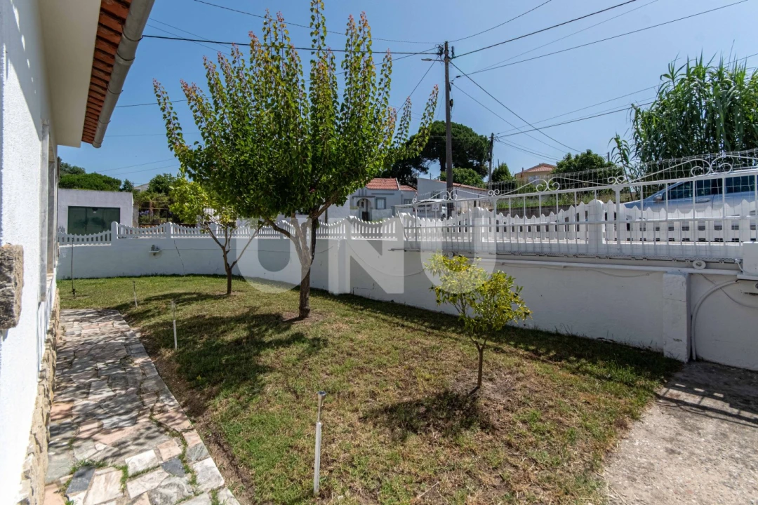 Moradia T3 para Venda em Santa Maria, São Pedro e Matacães Foto 9