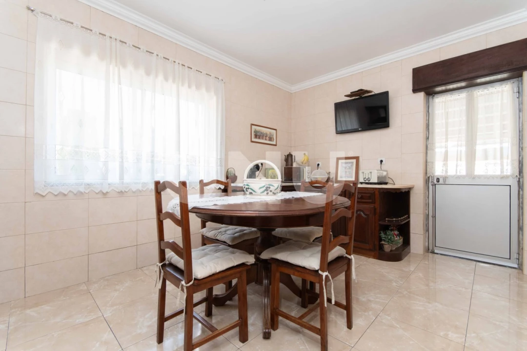 Moradia T3 para Venda em Santa Maria, São Pedro e Matacães Foto 25