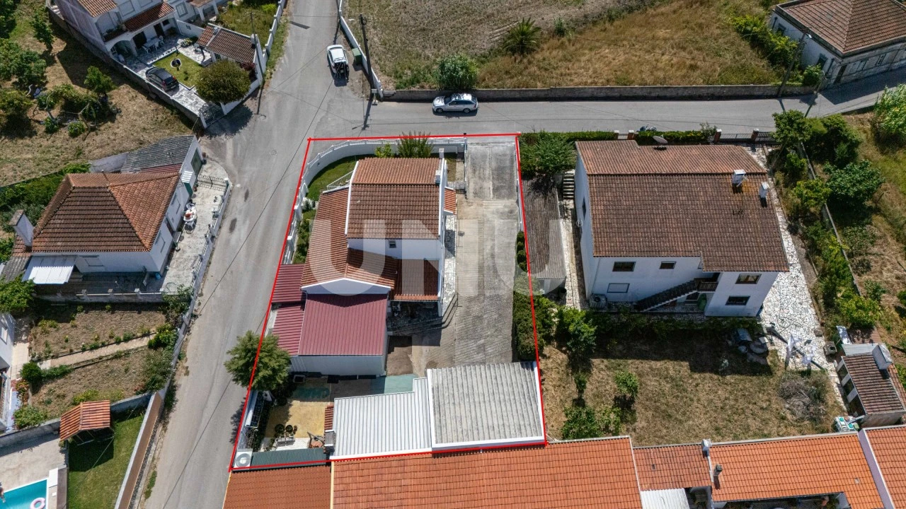 Moradia T3 para Venda em Santa Maria, São Pedro e Matacães Foto 47