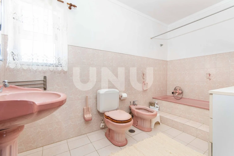 Moradia T3 para Venda em Santa Maria, São Pedro e Matacães Foto 33