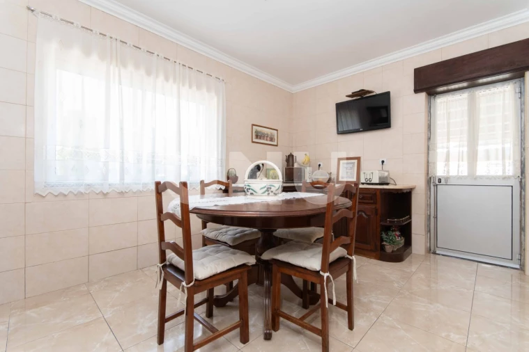 Moradia T3 para Venda em Santa Maria, São Pedro e Matacães Foto 25