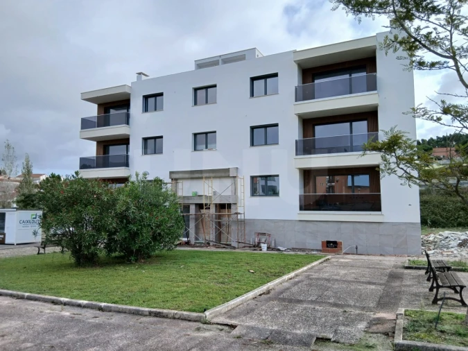 Apartamento T3 para Venda em Ramalhal Foto 1