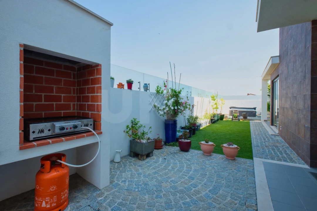 Moradia T4 para Venda em Alfeizerão Foto 5