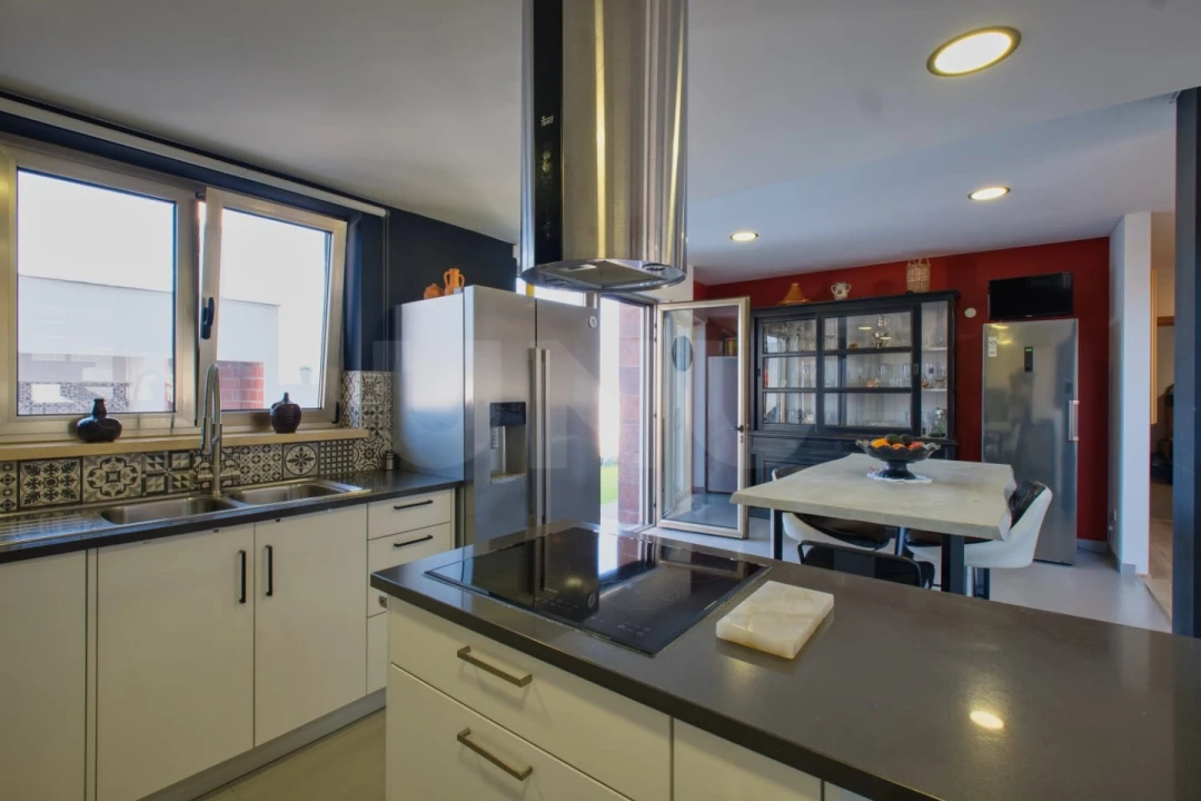 Moradia T4 para Venda em Alfeizerão Foto 12