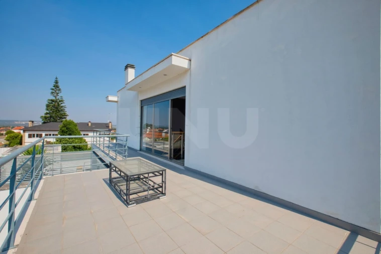 Moradia T4 para Venda em Alfeizerão Foto 25