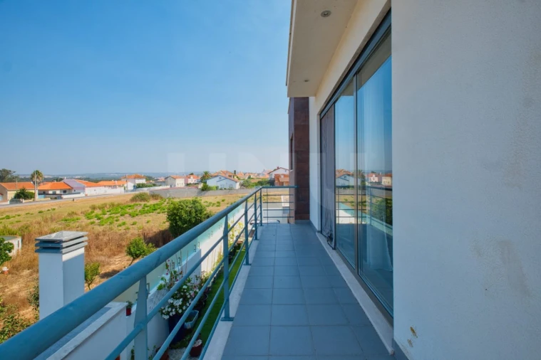 Moradia T4 para Venda em Alfeizerão Foto 26