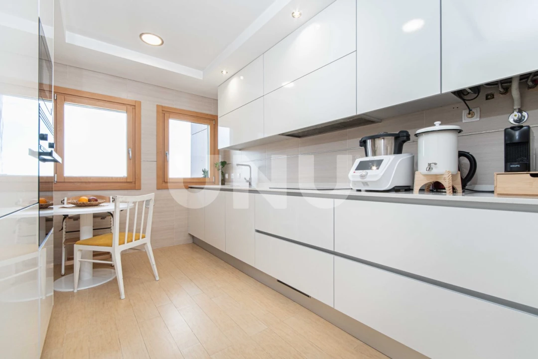 Apartamento T4 para Venda em Camarate, Unhos e Apelação Foto 9