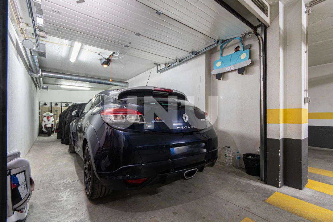 Apartamento T4 para Venda em Camarate, Unhos e Apelação Foto 28