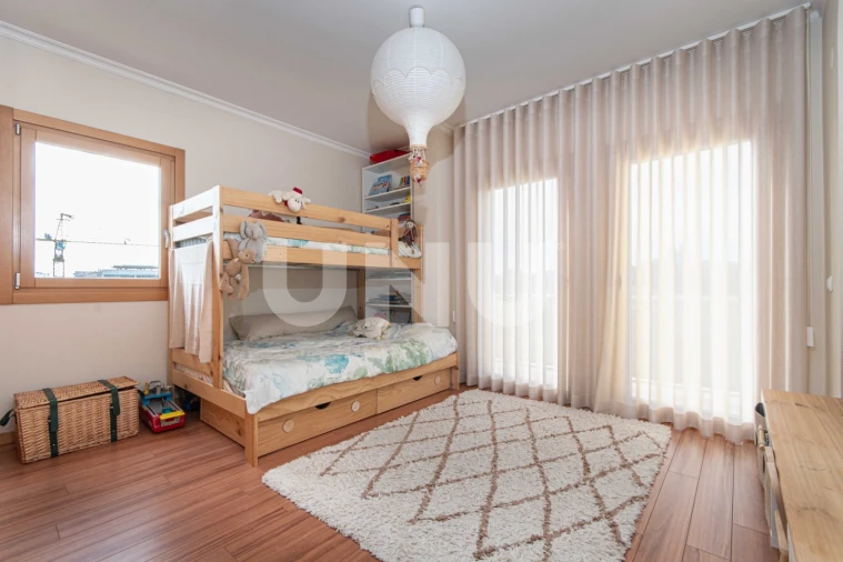 Apartamento T4 para Venda em Camarate, Unhos e Apelação Foto 17