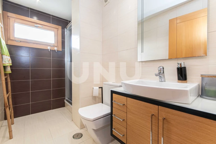 Apartamento T4 para Venda em Camarate, Unhos e Apelação Foto 25