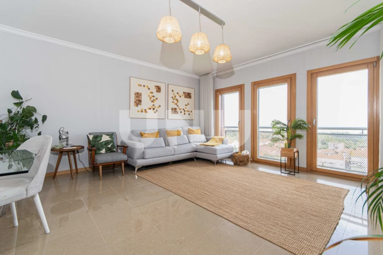 Apartamento T4 para Venda em Camarate, Unhos e Apelação Foto 5