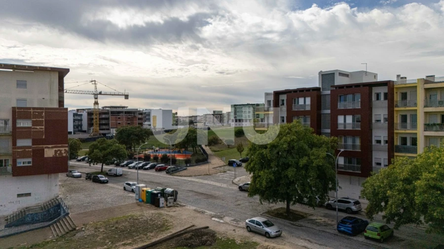 Apartamento T4 para Venda em Camarate, Unhos e Apelação Foto 32