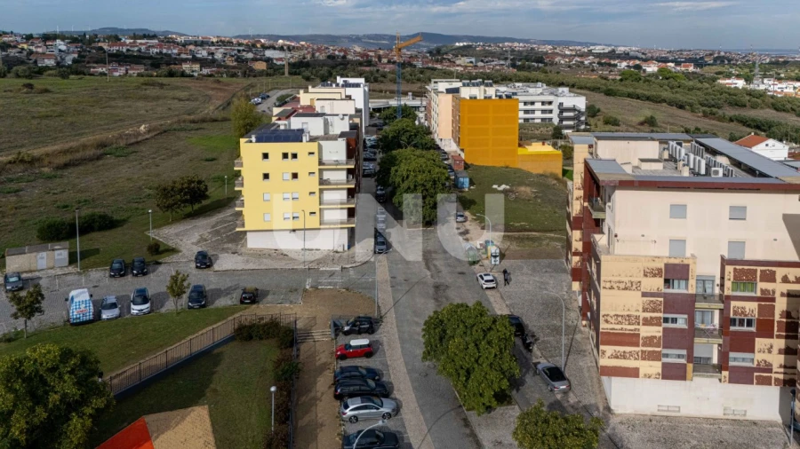 Apartamento T4 para Venda em Camarate, Unhos e Apelação Foto 37