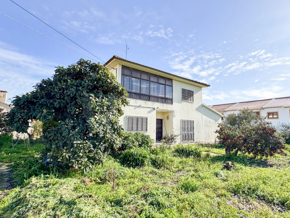 Moradia T5 para Venda em Alenquer (Santo Estêvão e Triana) Foto 1