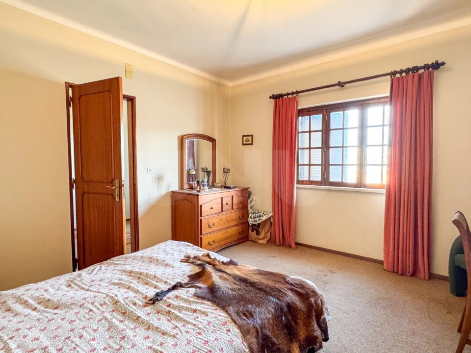 Moradia T5 para Venda em Alenquer (Santo Estêvão e Triana) Foto 36