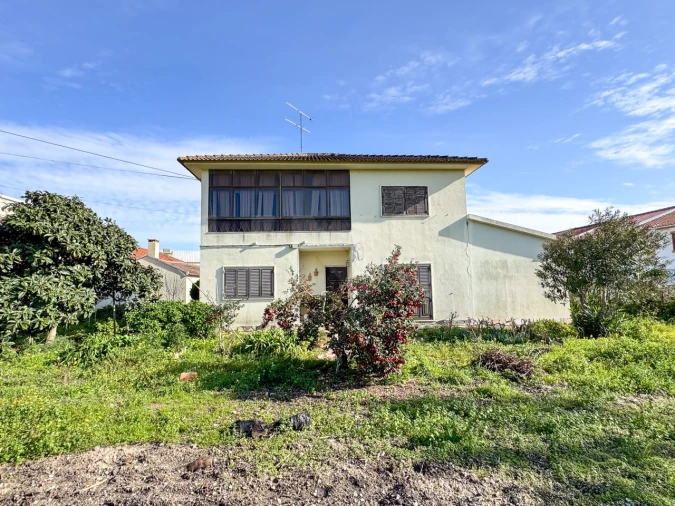 Moradia T5 para Venda em Alenquer (Santo Estêvão e Triana) Foto 3