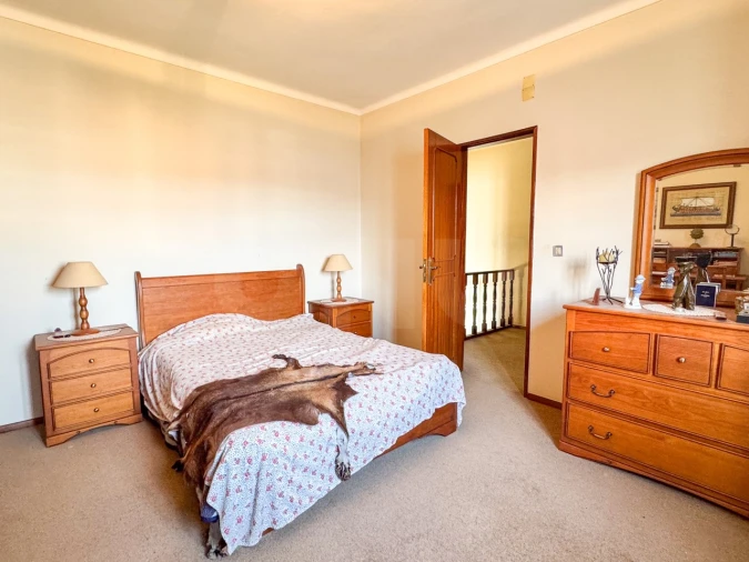 Moradia T5 para Venda em Alenquer (Santo Estêvão e Triana) Foto 35