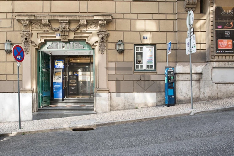 Escritório para Arrendamento em Santa Maria Maior Foto 18