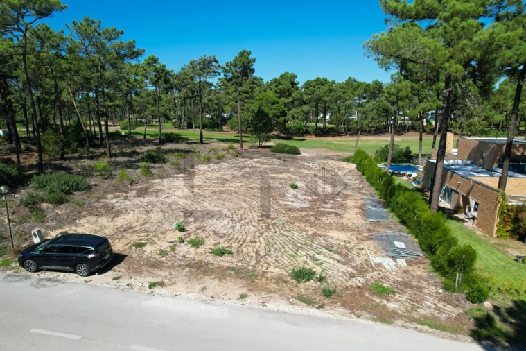 Terreno para Venda em Charneca de Caparica e Sobreda Foto 2