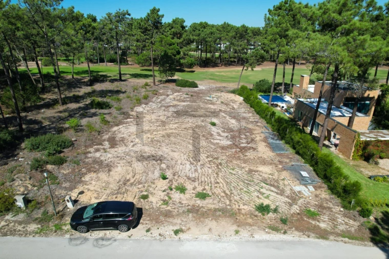 Terreno para Venda em Charneca de Caparica e Sobreda Foto 3