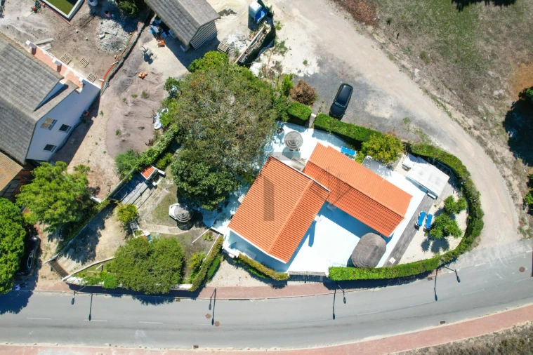 Moradia T4 para Venda em Carvalhal Foto 5