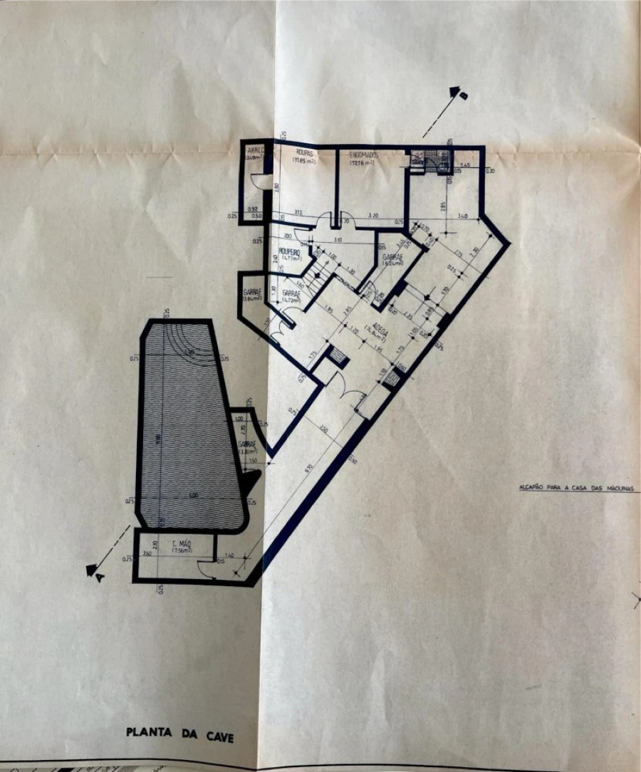 Moradia T5 para Venda em Carcavelos e Parede Planta 2