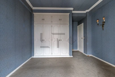 Apartamento T6 para Venda em Alvalade
