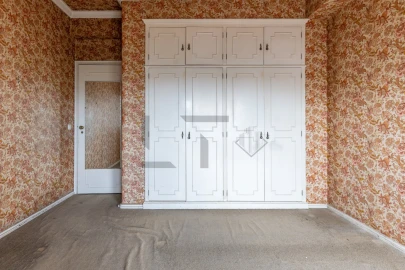 Apartamento T6 para Venda em Alvalade