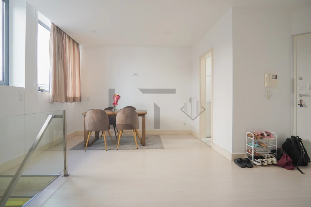 Apartamento T1 para Venda em Santo António Foto 4