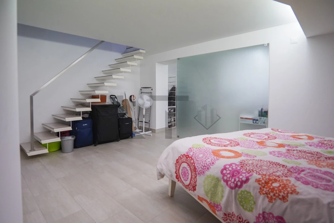 Apartamento T1 para Venda em Santo António Foto 12