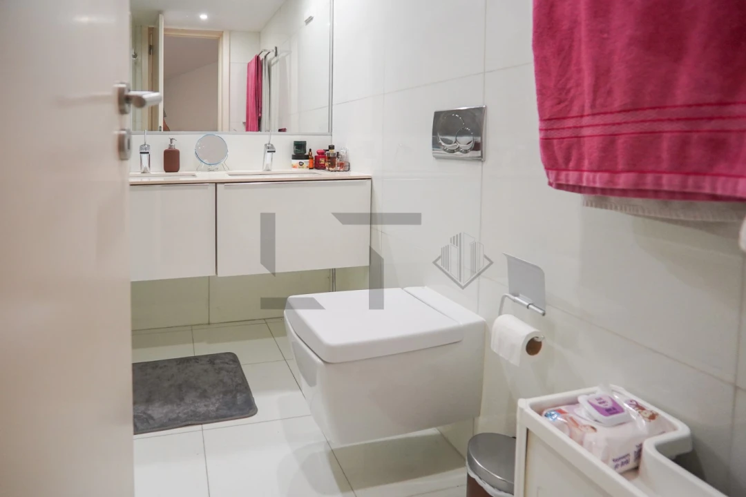 Apartamento T1 para Venda em Santo António Foto 17