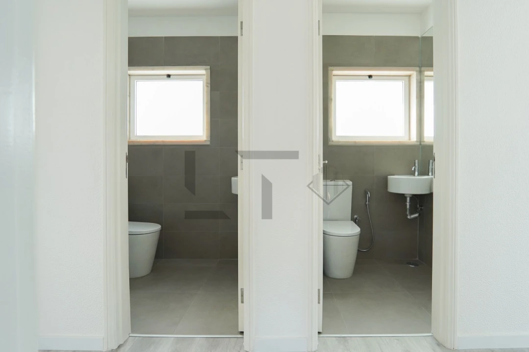 Prédio para Arrendamento em Águas Livres Foto 16