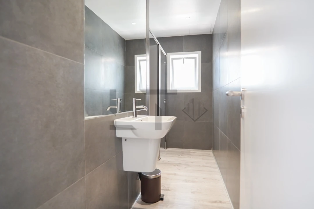 Prédio para Arrendamento em Águas Livres Foto 60