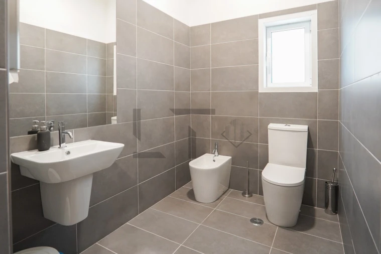 Prédio para Arrendamento em Águas Livres Foto 43