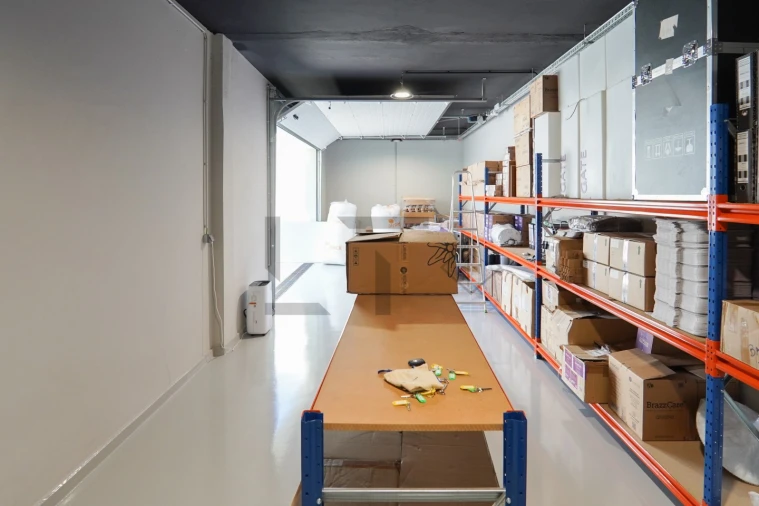 Prédio para Arrendamento em Águas Livres Foto 45