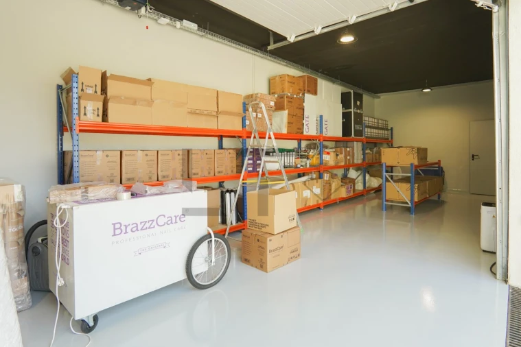 Prédio para Arrendamento em Águas Livres Foto 47