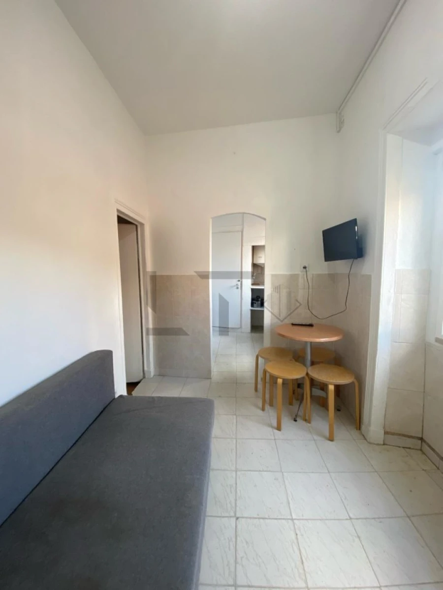 Prédio para Venda em Campo de Ourique Foto 14