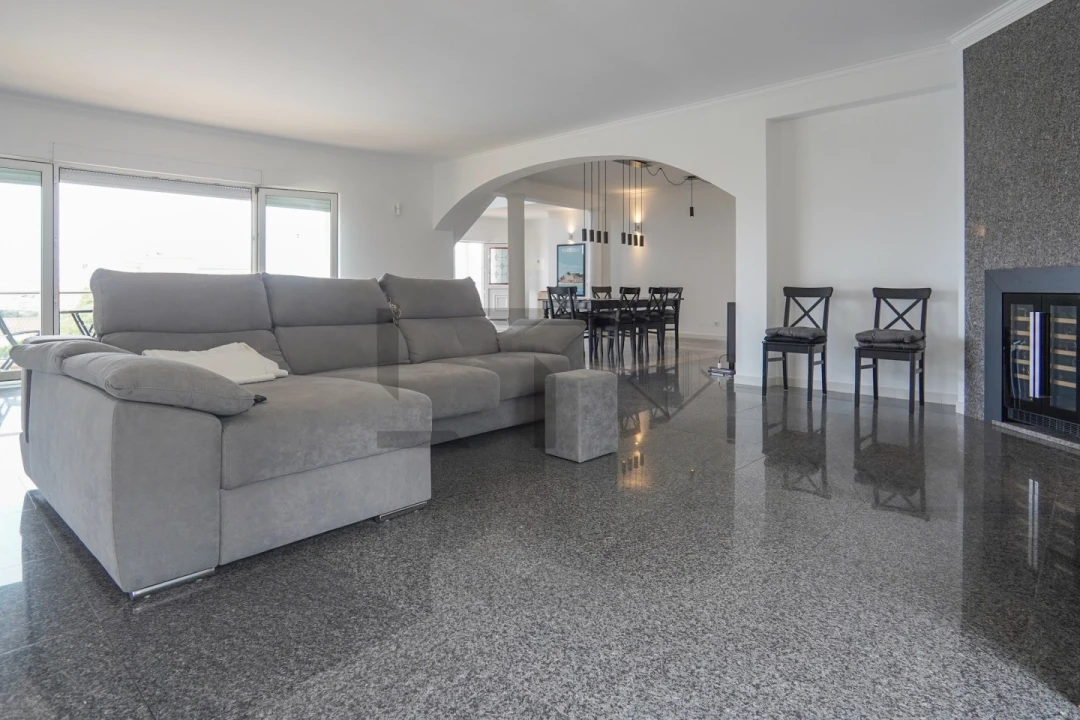 Moradia T5 para Venda em Ferragudo Foto 12