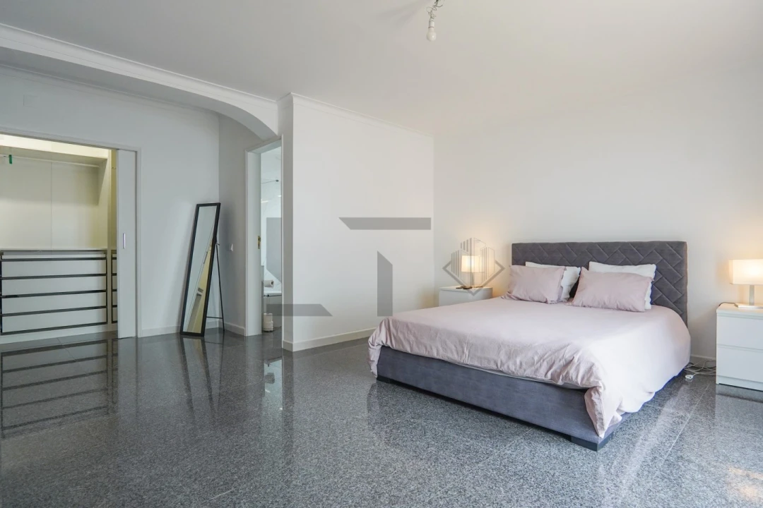 Moradia T5 para Venda em Ferragudo Foto 27