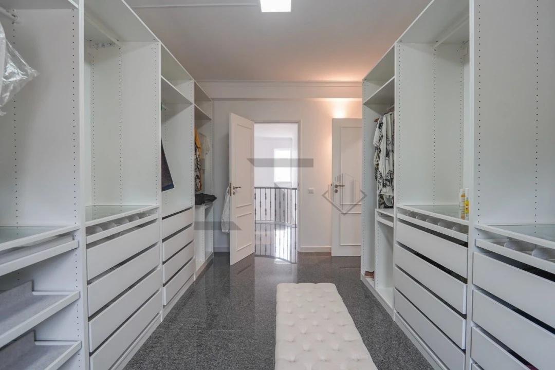 Moradia T5 para Venda em Ferragudo Foto 37