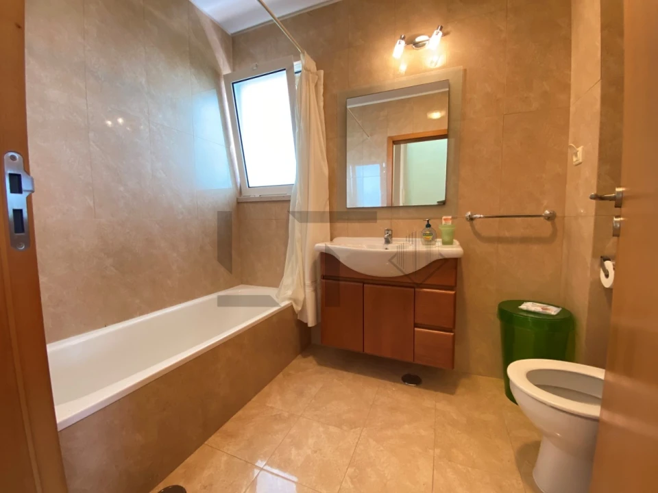 Moradia T4 para Venda em Carvalhal Foto 30