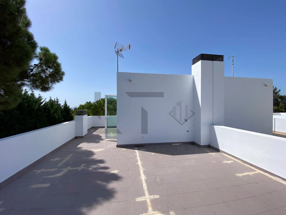 Moradia T4 para Venda em Carvalhal Foto 52