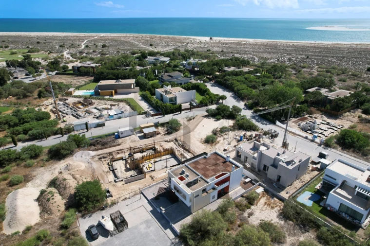 Moradia T4 para Venda em Carvalhal Foto 2