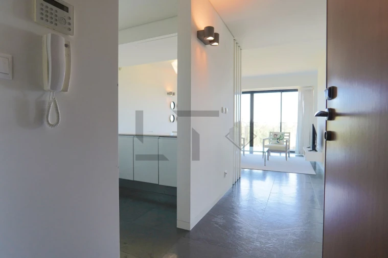 Apartamento T1 para Venda em Carvalhal Foto 3