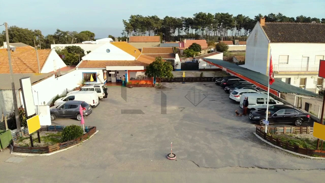 Negócio para Venda em Santa Maria do Castelo e Santiago e Santa Susana Foto 1