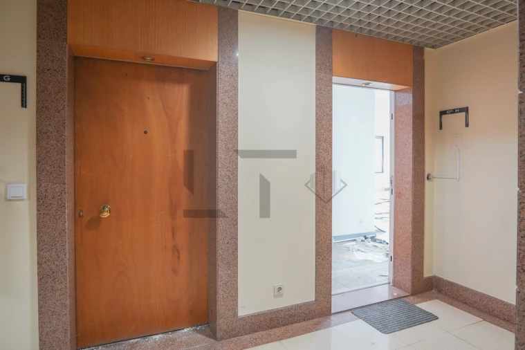 Escritório para Arrendamento em São Domingos de Benfica Foto 7