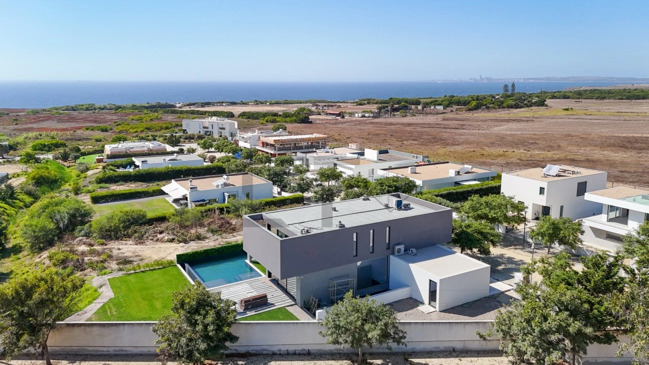 Moradia T3 para Venda em Porto Covo Foto 7